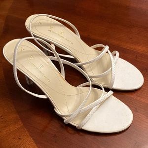 NYT BY NEW YORK TRANSIT. OFF WHITE SHOES 3.5 inch heel  size 7